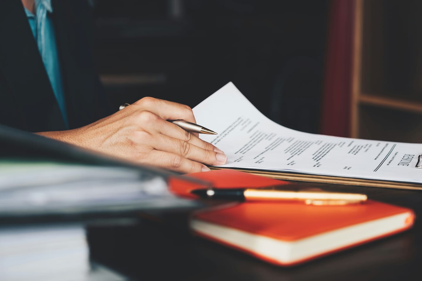 Leveraging Generative AI to Verify Journal Guideline Compliance: A Practical Guide for Researchers