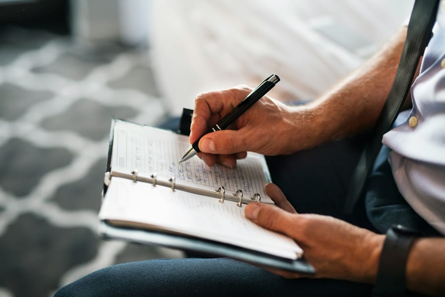 Image-Based Handwriting Recognition: Comparing AI Model Accuracy Across Languages